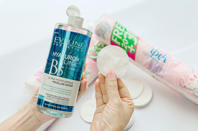 Ipek và Eveline cùng Trang Pháp lan tỏa chiến dịch "Triệu làn da sạch khỏe" trên khắp các tuyến xe bus toàn quốc